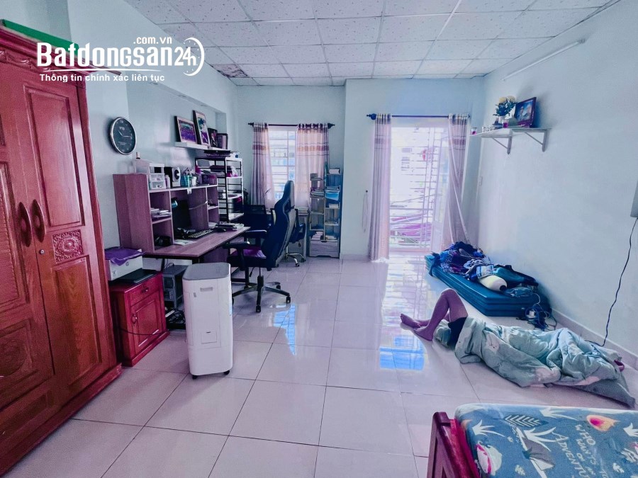 BÁN NHÀ HXH ĐỘC LẬP, TÂN PHÚ - 61M2 (4/5x13) - 2 TẦNG - GẦN MẶT TIỀN- CHỈ HƠN 5 TỶ.