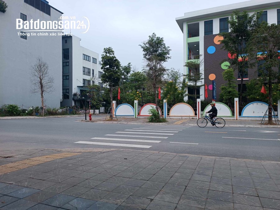 Gấp Gấp-Đất Nguyên Khê-Đông Anh-Đường Ô Tô Tải-DT 75m²-MT 4m-Giá 3,1 tỷ
