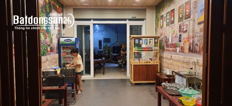 Bán nhà chính chủ hẻm 8m hẻm 84 Tân Sơn Nhì,DT:4x23m(nở hậu 8m) đúc 3 lầu giá 11.8 tỷ