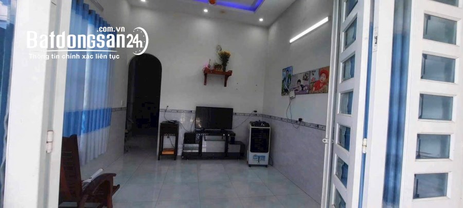 Bán nhà giá ngộp Phước Tân, DT; 125m2 đường 5m thông, Sổ chung 2 nhà, đất hồng