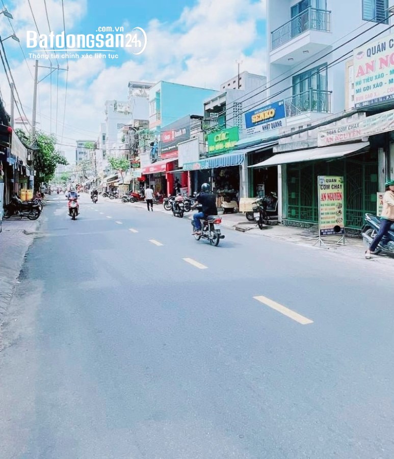Giáp Q.1🚘 OTO đỗ cổng - Phan Văn Trị -Q. Bình Thạnh, BTCT 2 tầng- Chỉ 4tỷ7 