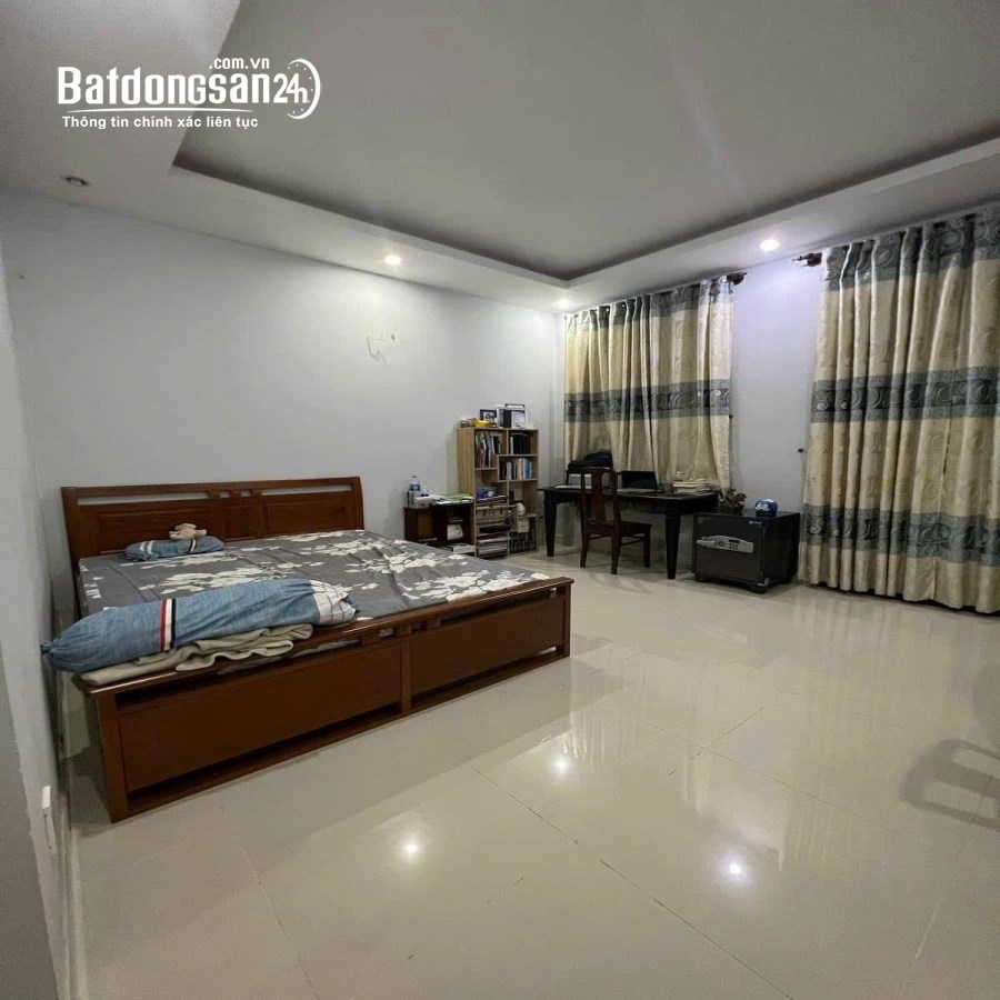 Bán nhà 254/43 Dương Quảng Hàm P5 Gò Vấp, DT 4,5x23m 4 tầng. Chỉ 10 tỷ
