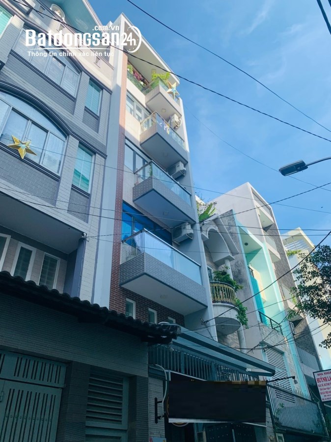 Bán nhà mặt tiền đường Nguyễn Đình Khơi, P4,Tân bình. Dt: 4,5x15, 1tr5l, giá:14.5 tỷ