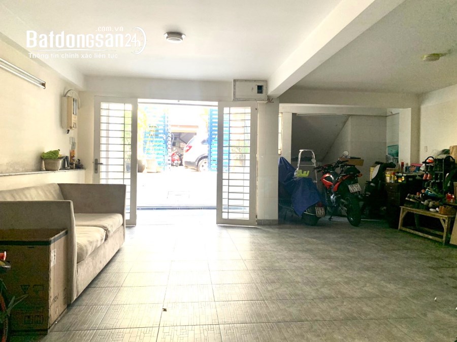 Bán nhà mặt phố Hoàng Văn Thụ Phường 9 Phú Nhuận, 2 tầng, 85m2 (5 x 17m). giá 16 tỷ 7