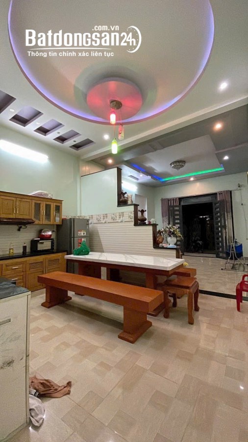 Bán nhà sổ riêng, đất hồng sạch, Phước Tân DT;5x26m, đường 5m, nhà đẹp xây kiên cố