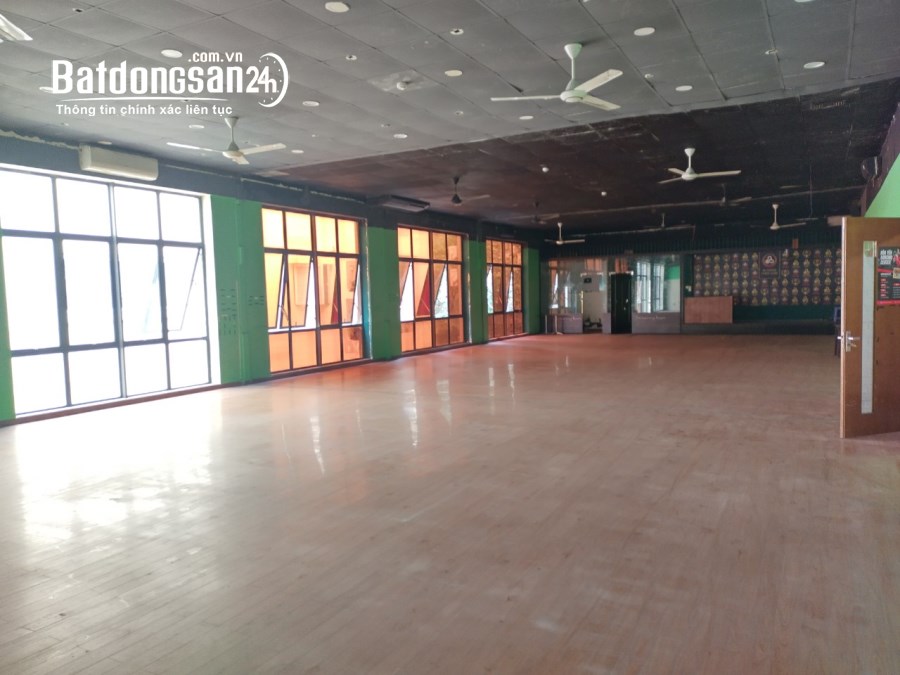 Cho thuê sàn 250m2 thông, không vướng cột. Làm VP, dịch vụ. Tôn Đức Thắng