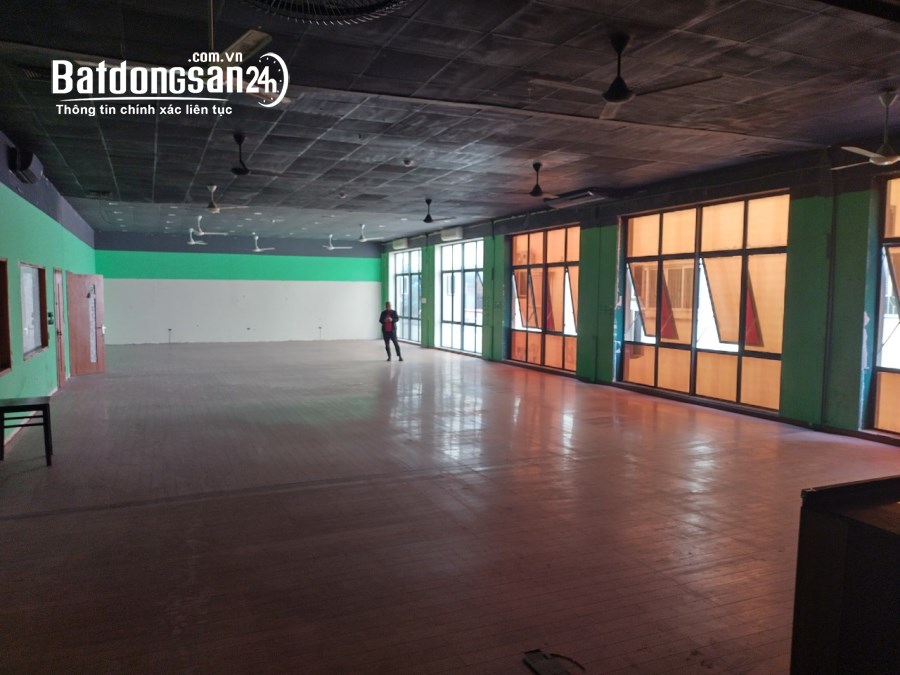 Cho thuê sàn 250m2 thông, không vướng cột. Làm VP, dịch vụ. Tôn Đức Thắng