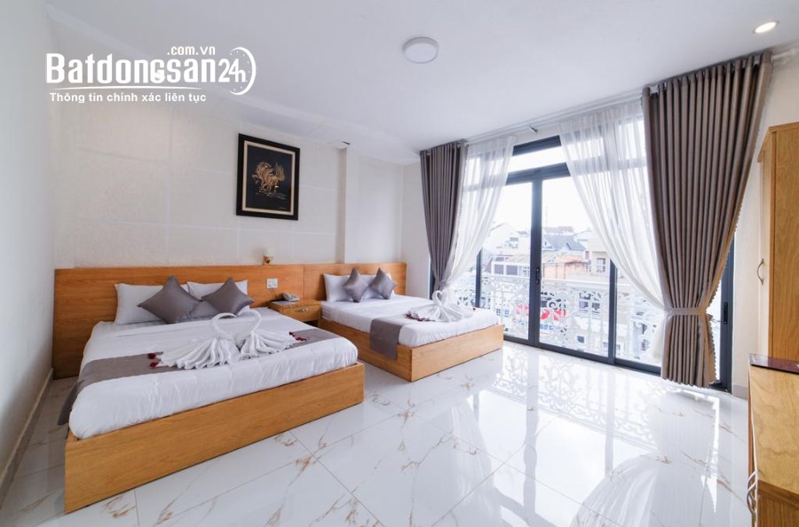 Cần bán khách sạn nội thất cao cấp ngay trung tâm phường 3, thành phố Vũng Tàu.