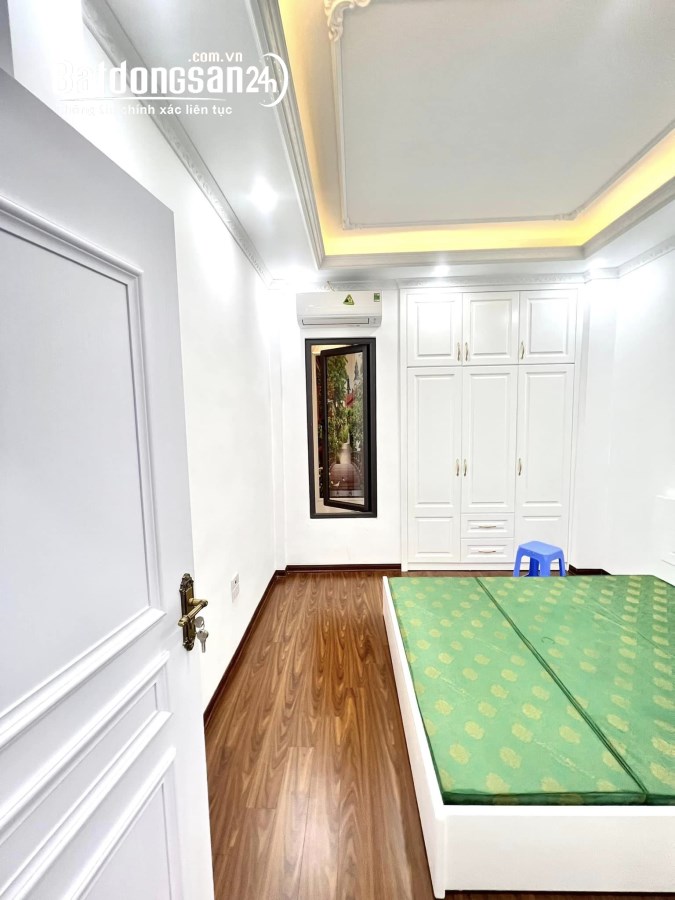 7 tỷ, Ngã Tư sở, 46m2 x 4 rầng Nhà mới sang xịn mịn- sổ nở hậu
