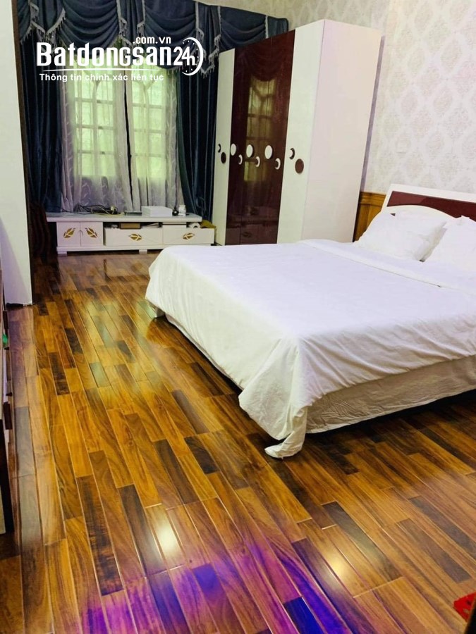 13.5 tỷ, 71m2 - 5 tầng - nhà đẹp sát ROYAL, kinh doanh, gara, thuê phòng đẹp luôn