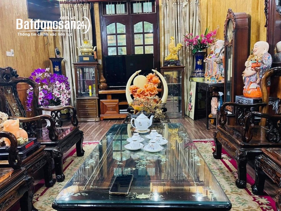 13.5 tỷ, 71m2 - 5 tầng - nhà đẹp sát ROYAL, kinh doanh, gara, thuê phòng đẹp luôn
