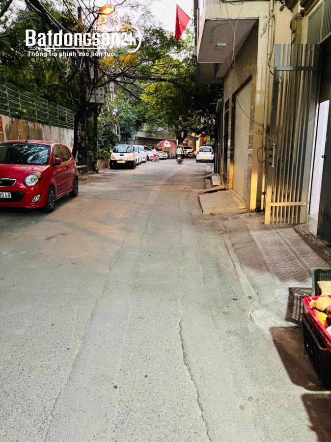 13.5 tỷ, 71m2 - 5 tầng - nhà đẹp sát ROYAL, kinh doanh, gara, thuê phòng đẹp luôn