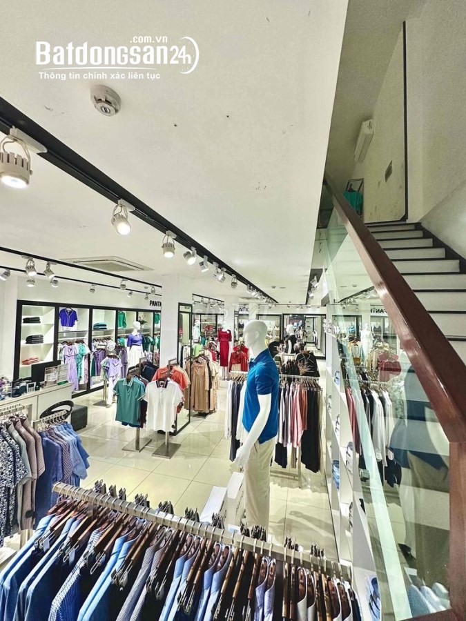 Bán nhà mặt phố Đường Lê Văn Việt, Phường Hiệp Phú, DT 200m giá tốt