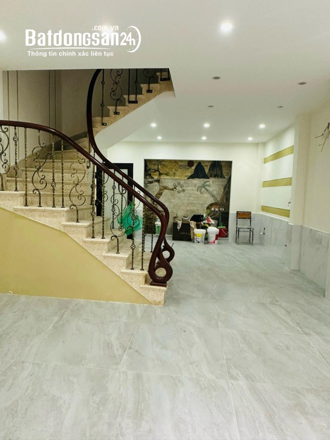 Bán nhà mặt phố Đường Trần Quốc Vượng, Phường Dịch Vọng Hậu, Quận Cầu Giấy