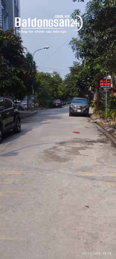 Hiếm, Nhà Dân xây 4 tầng, 80m2, Phân Lô, ô tô tránh, Vỉa hè, Kinh Doanh, Nội Thất 