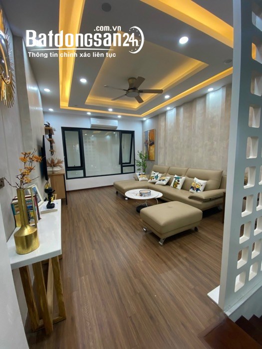Hiếm, Nhà Dân xây 4 tầng, 80m2, Phân Lô, ô tô tránh, Vỉa hè, Kinh Doanh, Nội Thất 