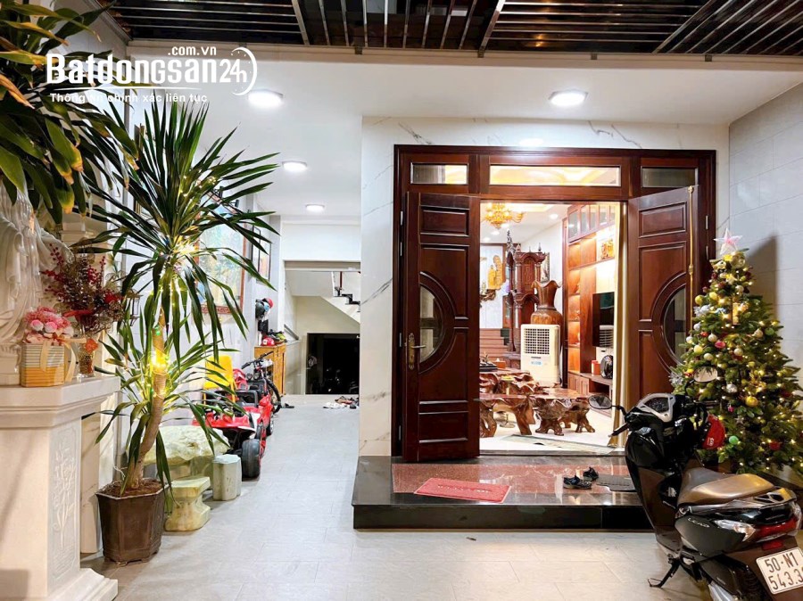 Bán biệt thự mặt tiền đường Phường Tân Qúy,DT:6x23m đúc 3 lầu,nội thất cao cấp giá 19
