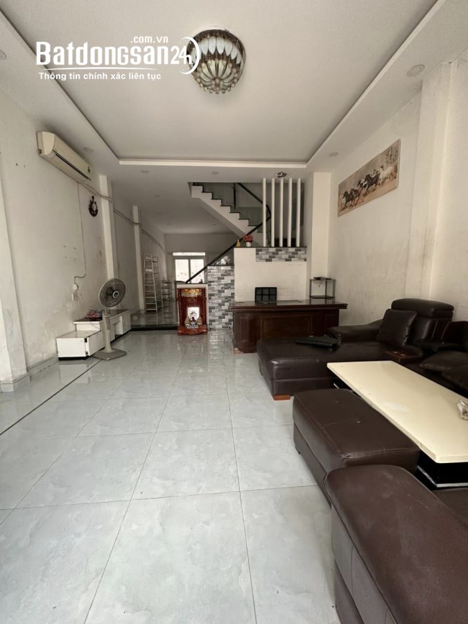 Nhà đẹp, giá rẻ, bán gấp. Nhà HXT 5x18m trệt 1 lầu APĐ 25. SHR full thổ. Giá 4 tỷ