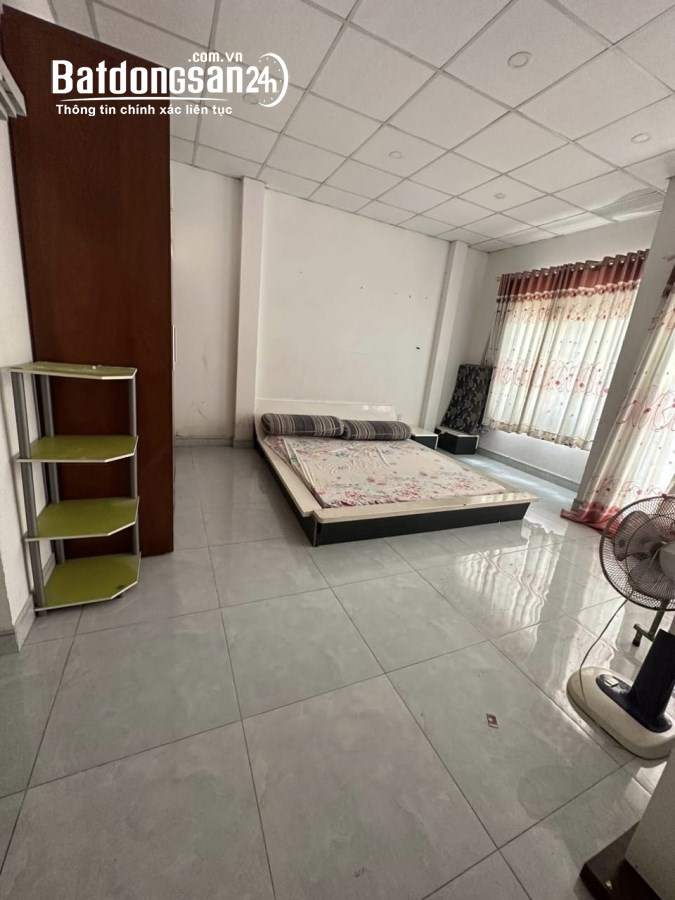 Nhà đẹp, giá rẻ, bán gấp. Nhà HXT 5x18m trệt 1 lầu APĐ 25. SHR full thổ. Giá 4 tỷ