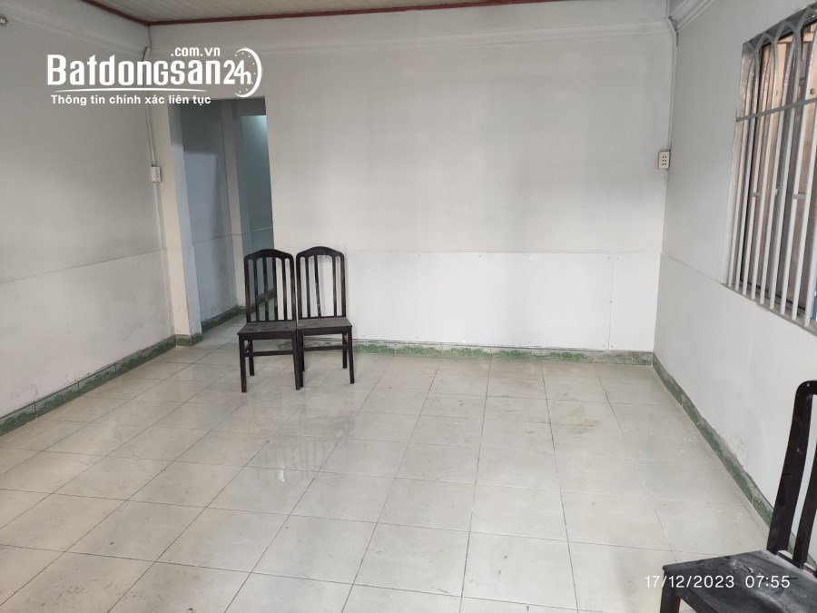 Cho thuê nhà đường 53, P.Bình Thuận, Quận 7.dt 6x22m,cấp 4