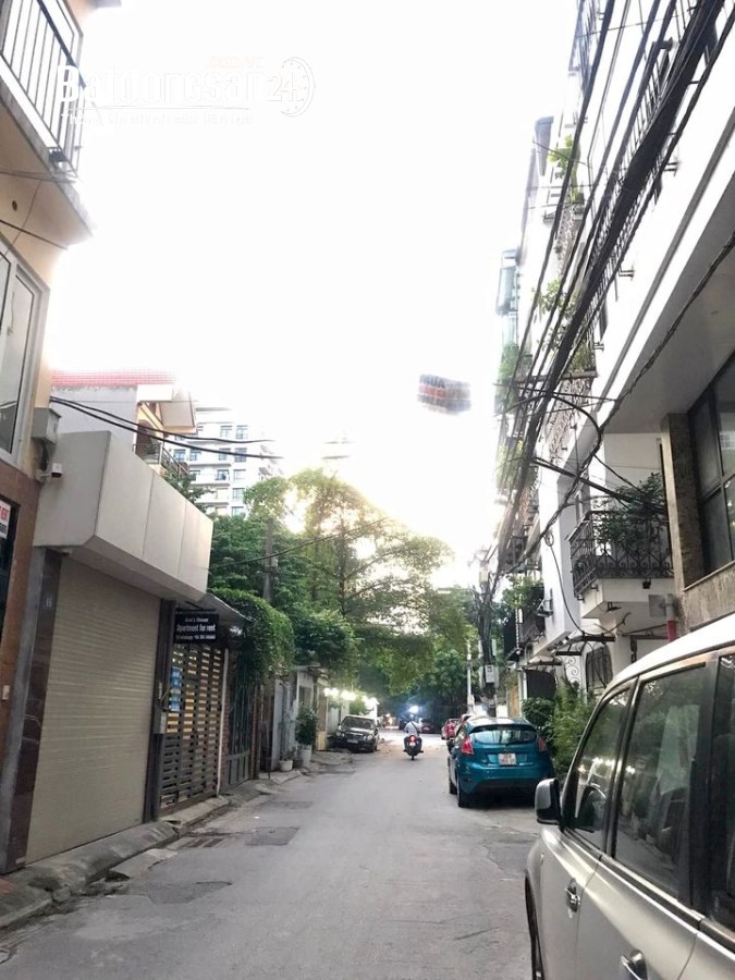 HIẾM Bán nhà Xuân Diệu dân xây chắc chắn 5 tầng 48m2, Lô góc, ô tô vào nhà, vỉa hè.