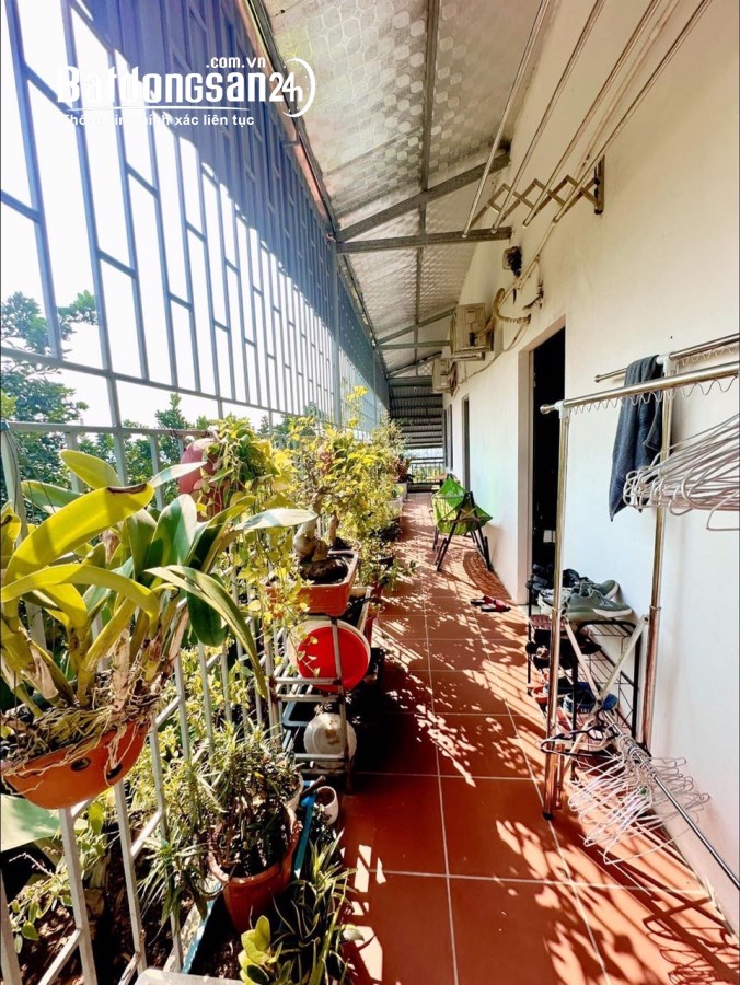 Bán đất tặng nhà 2 tầng Đông Hội, Đông Anh mặt tiền khủng, ô tô 7 chỗ, view sông