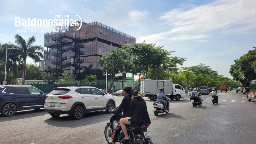 Đất Mặt Phố-Thông số Vàng-DT 110m²-Vỉa Hè Đá Bóng-MT6m-Lê Hữu Tựu-Nguyên khê-Đông Anh