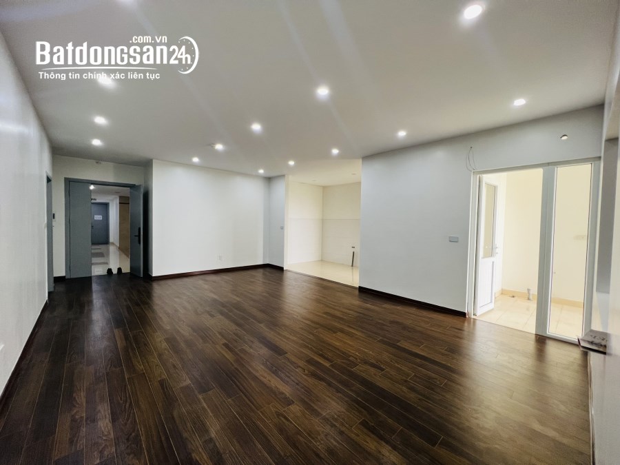 Cần bán căn 4PN 3WC DT 141m2 đóng trước 1,2 tỷ vào ở ngay view nội khu đã có sổ