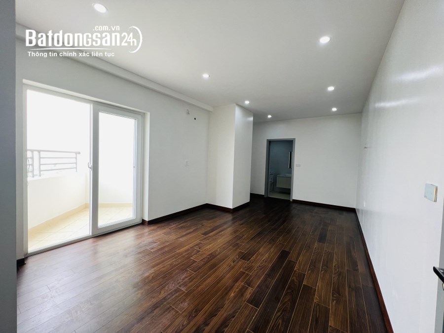 Cần bán căn 4PN 3WC DT 141m2 đóng trước 1,2 tỷ vào ở ngay view nội khu đã có sổ