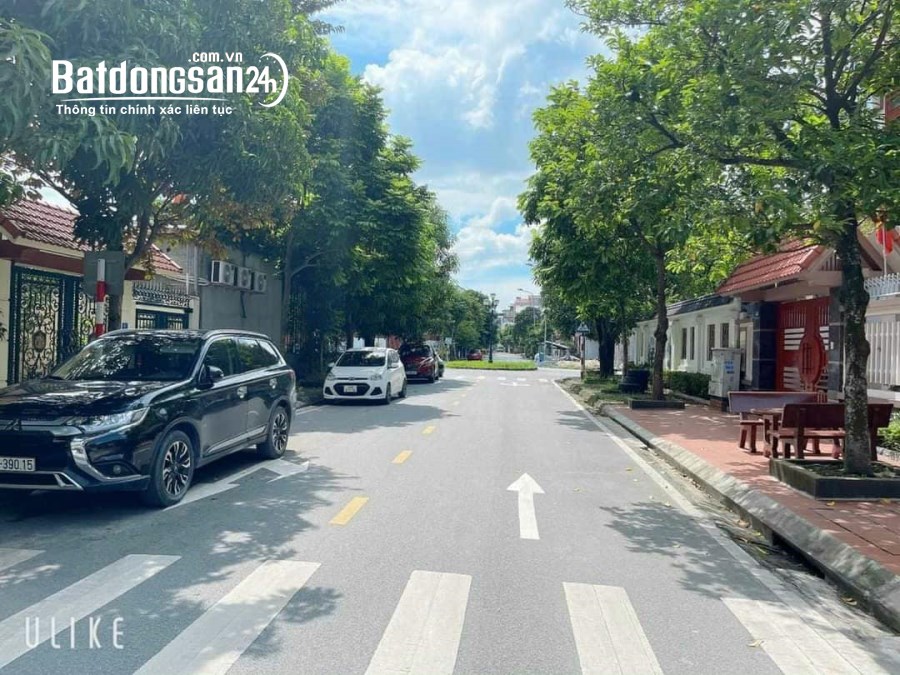Bán lô đất biệt thự Trường An, ph Thanh Bình, TP HD, 252m2, 3 mặt tiền, view vườn cây