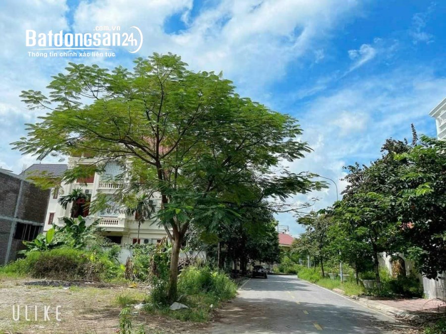 Bán lô đất biệt thự Trường An, ph Thanh Bình, TP HD, 252m2, 3 mặt tiền, view vườn cây