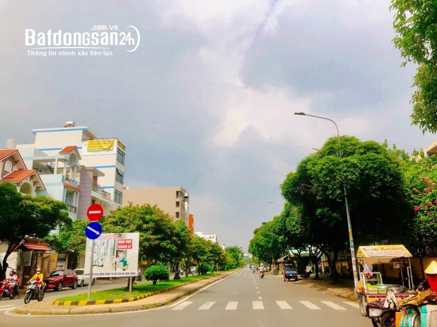 Bán nhà mặt tiền đường Hiền Vương gần Văn Cao,DT:4x19m đúc 3 lầu nhà mới giá 13 tỷ