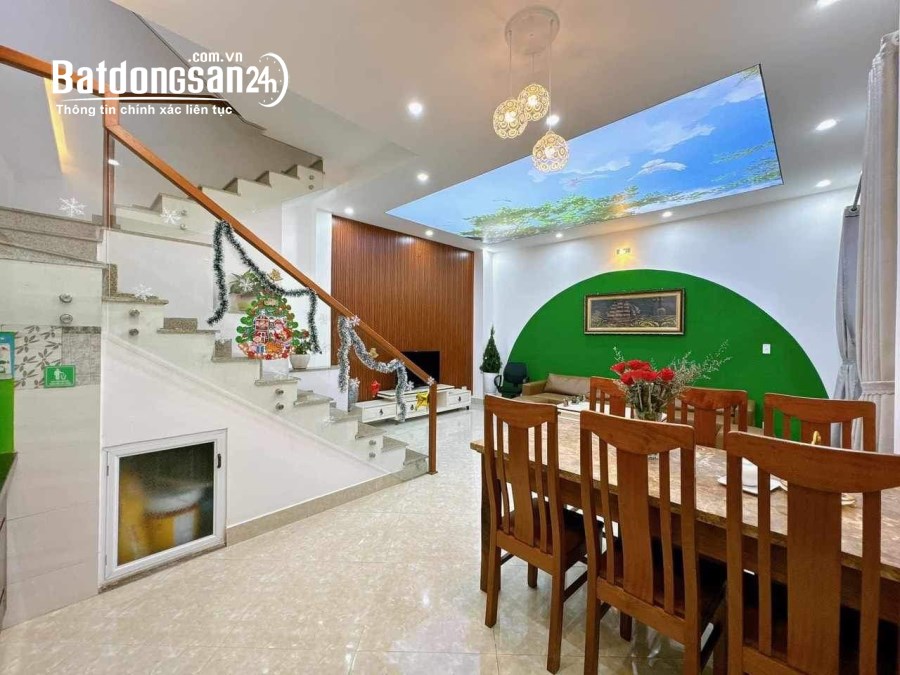Bán Nhà 3 Tầng, Vòng xoay Nguyễn Hữu Thọ, Hải Châu Nhỉnh 3 TỶ Ô tô Đậu.