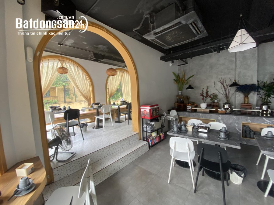Bán nhà mặt phố Phố Hào Nam, Phường Cát Linh, Quận Đống Đa