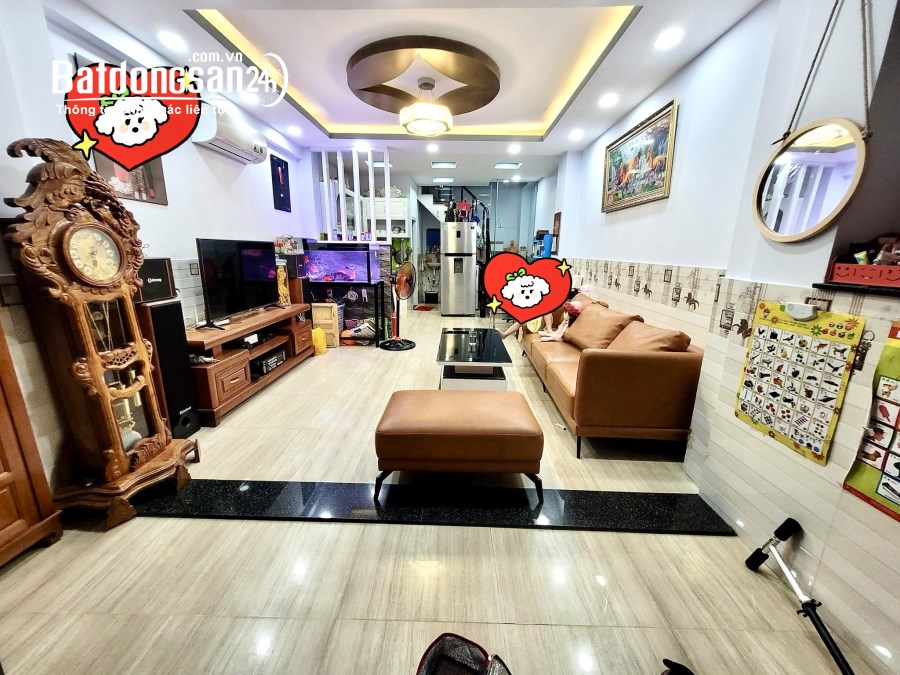 Chỉ 8.8 tỷ, bán nhà 4 tầng, 4PN,72m2, hẻm xe hơi Lý Thường Kiệt,Quận 10