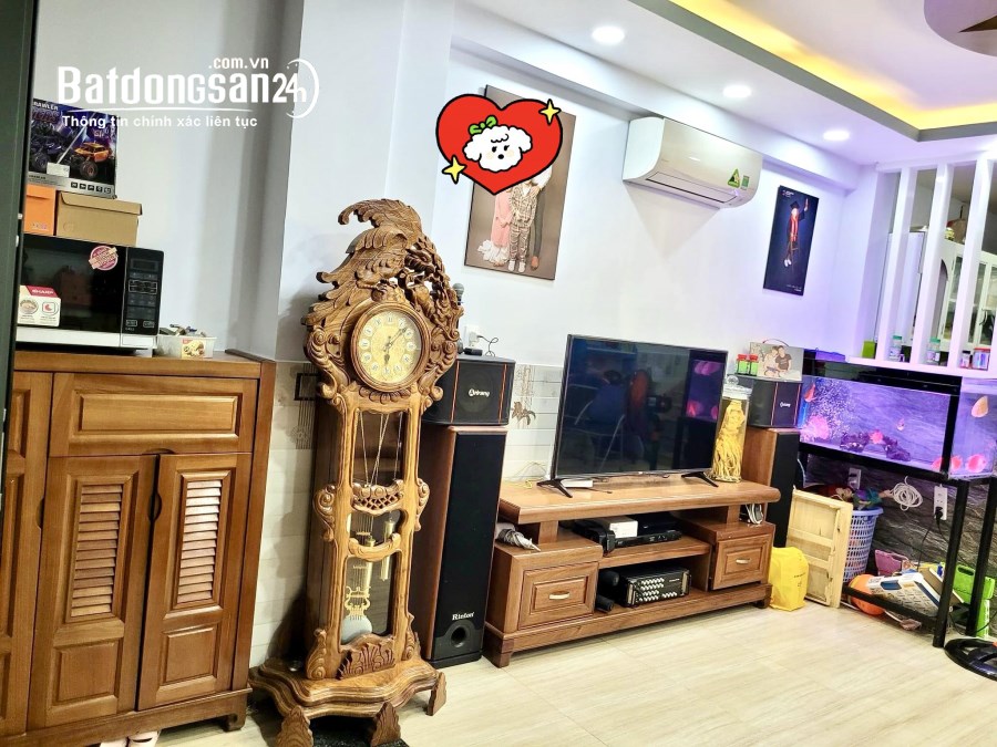Chỉ 8.8 tỷ, bán nhà 4 tầng, 4PN,72m2, hẻm xe hơi Lý Thường Kiệt,Quận 10