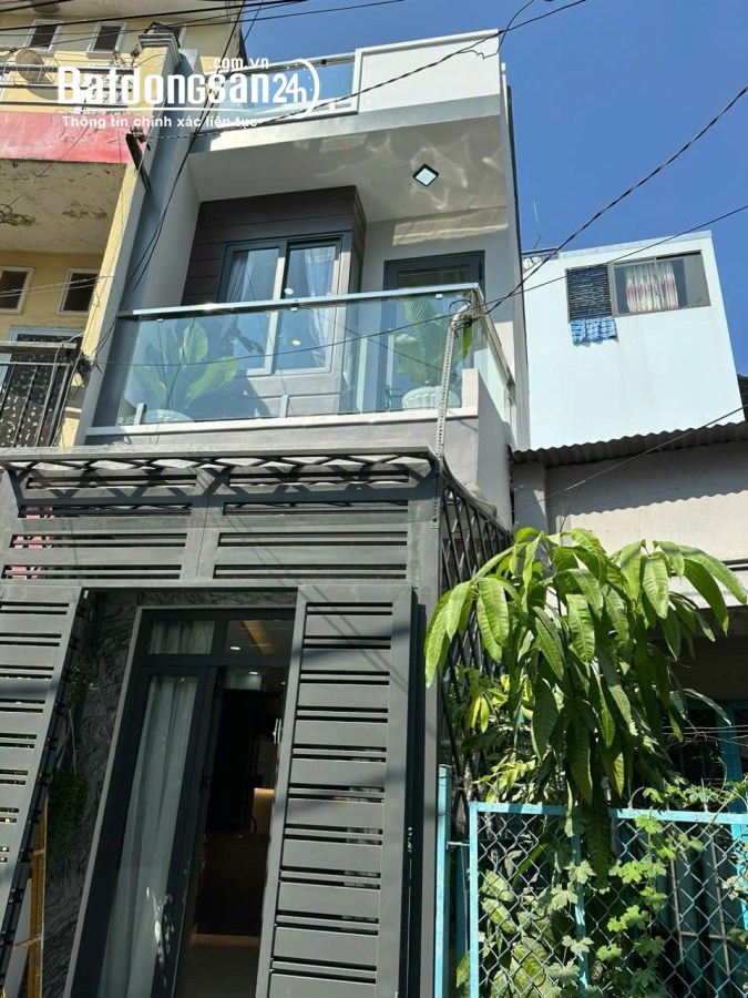 Bán nhà Đường Tân Hóa, Quận 6, 41m2, 2Tầng, Giá Rẻ