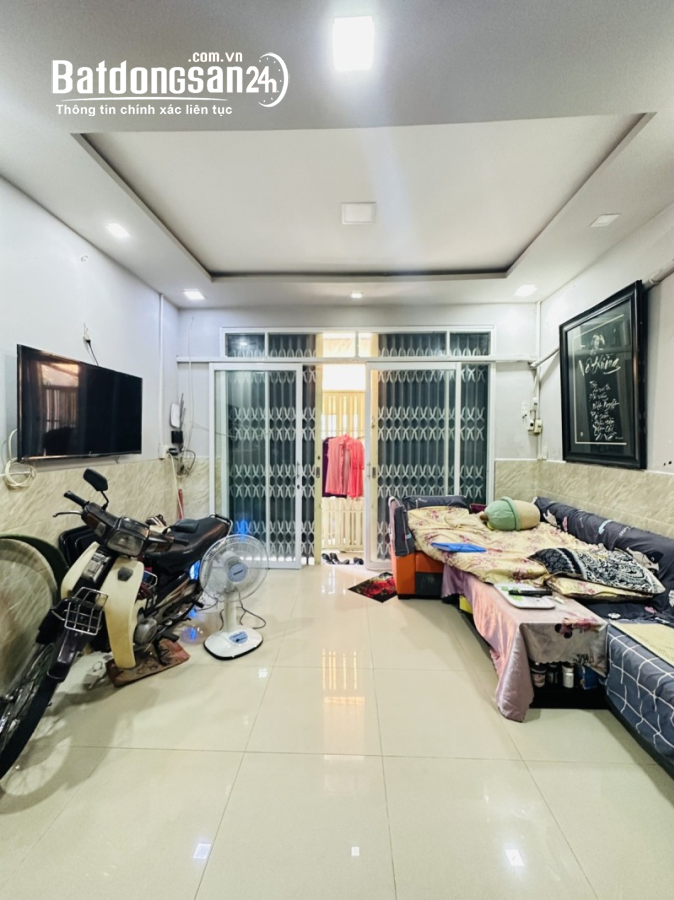 Bán nhà mặt phố Đường Nguyễn Sơn, Phường Phú Thọ Hòa, Quận Tân Phú
