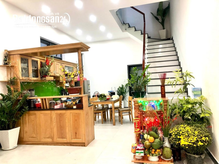 Bán nhà đẹp 4 tầng kiên cố HXH 92m2 , An Phú Đông ,Q12, giá ngộp