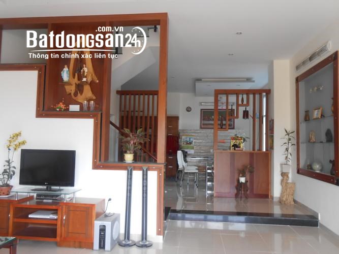 Gấp ! Bán nhanh nhà hẻm 125 Nguyễn Văn Thương ( D1), DT 65m2, 4T giá 10 tỷ bớt lộc