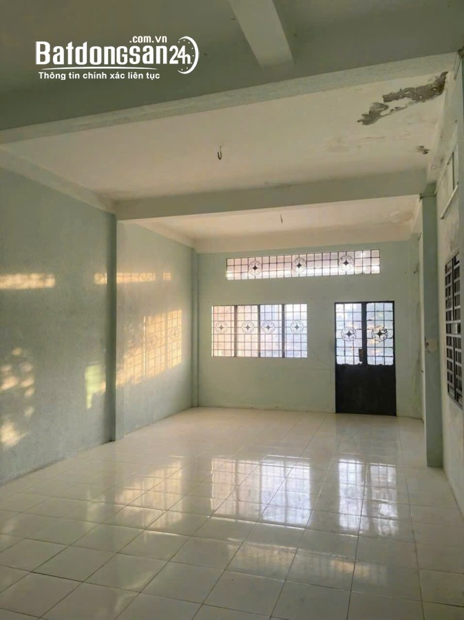 Bán 182m2 mặt tiền CMT8 giá chỉ 10 tỷ