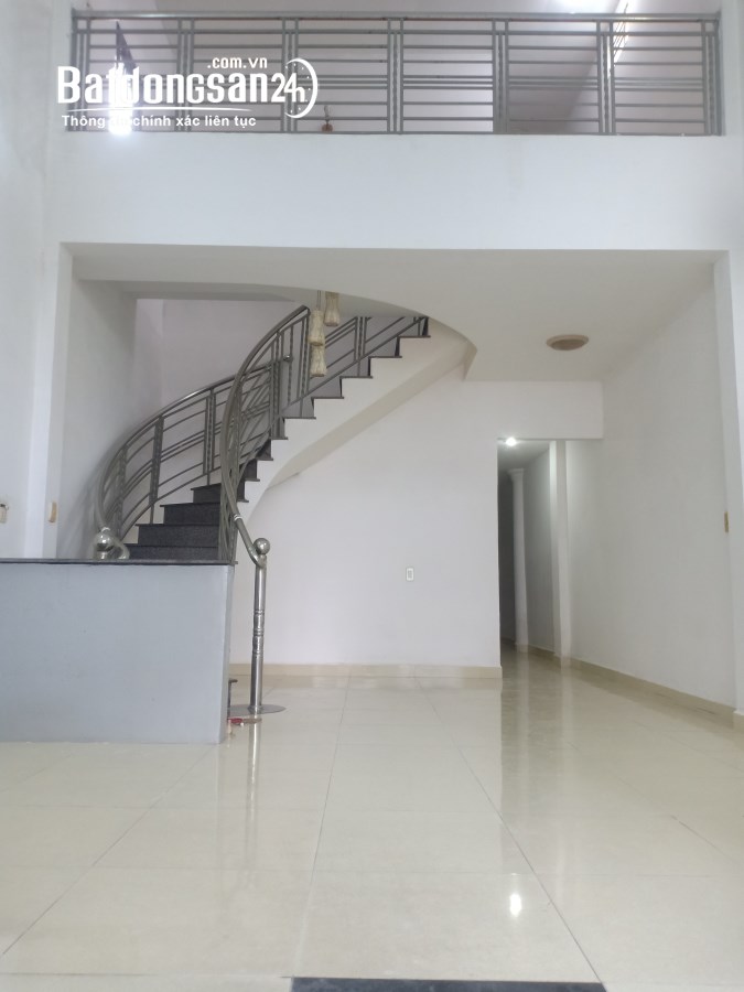 Cho thuê nhà Đường Hà Huy Giáp, Phường Thạnh Lộc, Quận 12