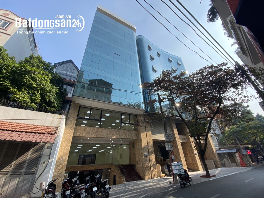 Bán toà văn phòng 9 tầng mặt phố Hoàng Ngân DT220m2 MT10m. Giá 135 tỷ