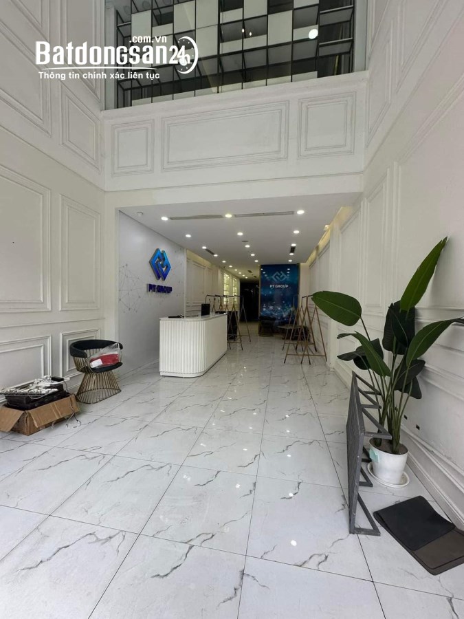 Bán Nhà Mặt Phố " Phó Đức Chính " Ba Đình