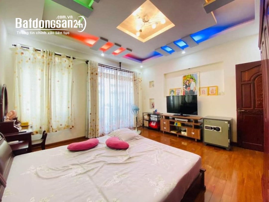 Bán Nhà Mặt Tiền Tân Trang, Giáp Quận 10, 87m2, 6 Tầng, Dòng Tiền Cao, Nhỉnh 16 Tỷ