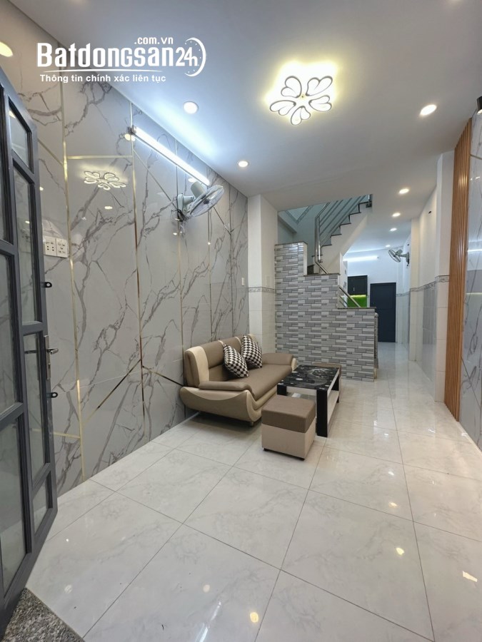 BÁN NHÀ HỒNG BÀNG BTCT QUẬN 11, 35M2,  HXH 5M, 4 TỶ HƠN