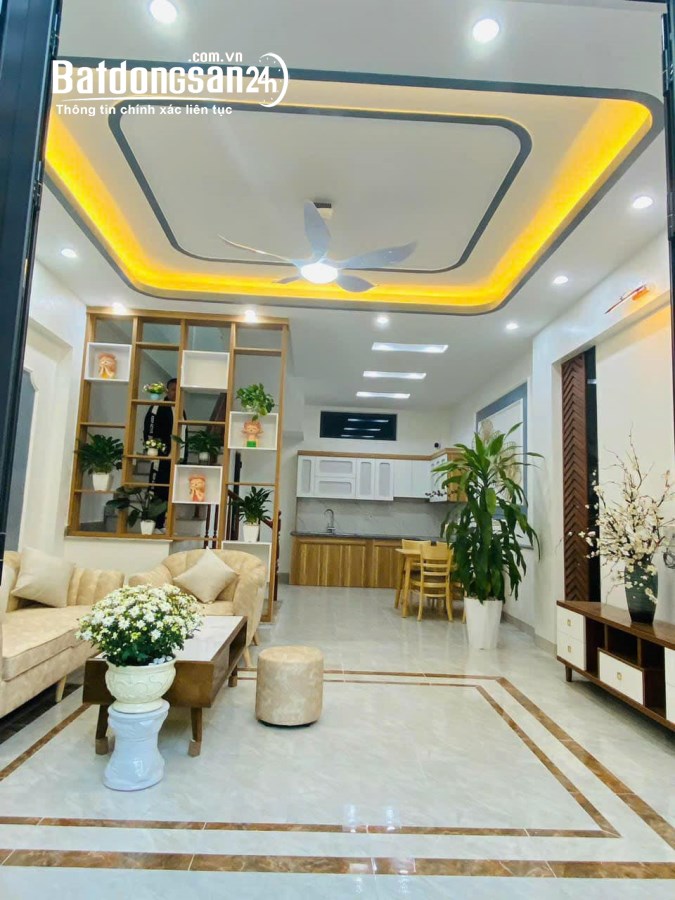 Bán nhà ngõ phố Vũ Hựu, ph Thanh Bình, TP HD, 3 tầng, 3 phòng ngủ, đường ô tô thông, 