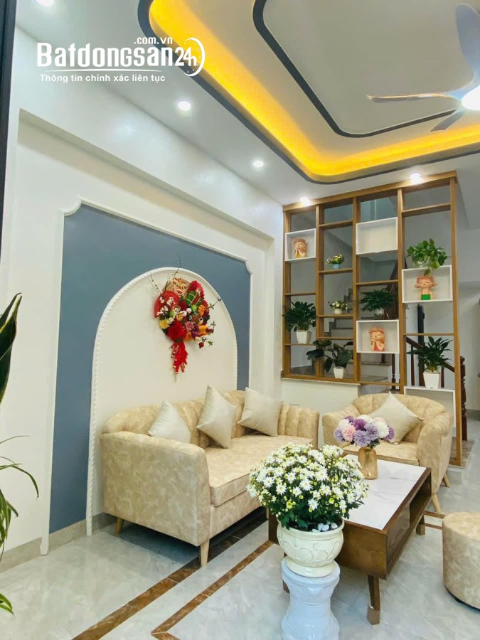 Bán nhà ngõ phố Vũ Hựu, ph Thanh Bình, TP HD, 3 tầng, 3 phòng ngủ, đường ô tô thông, 