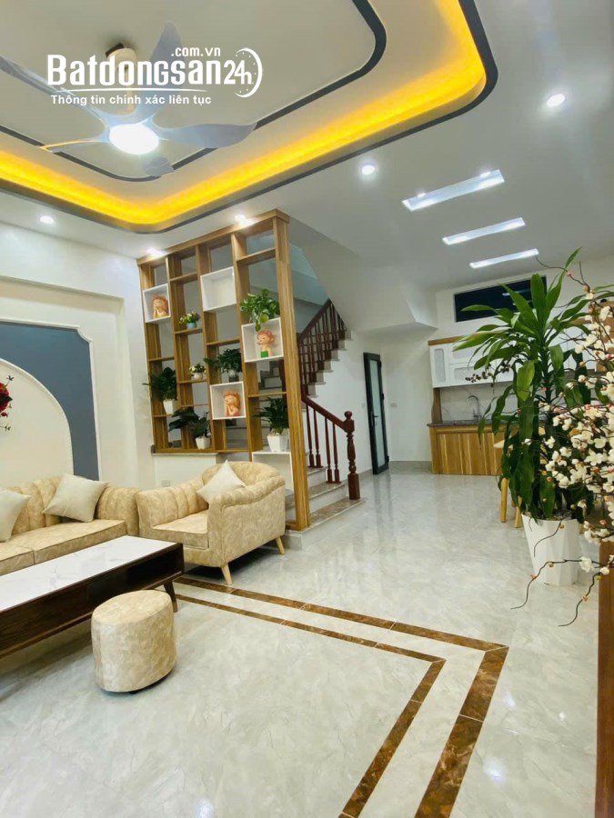 Bán nhà ngõ phố Vũ Hựu, ph Thanh Bình, TP HD, 3 tầng, 3 phòng ngủ, đường ô tô thông, 