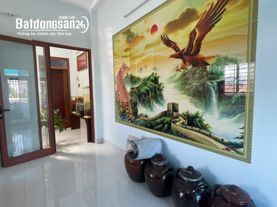 BÁN NHÀ ĐẸP 3 MÊ FULL NỘI THẤT GỖ NẰM NGAY CHỢ . VĨNH NGỌC GIÁ CHỈ 3tỷ1